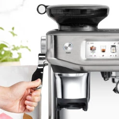 Sage Barista Touch Impress Stainless Steel Met €49 Gratis Koffie En Barista Pack T.w.v. €169 -Koffie Korting Winkel Sage Barista Touch Impress puck systeem ce58536f 1256 4318 a5a1 5dd8d1e45cc3