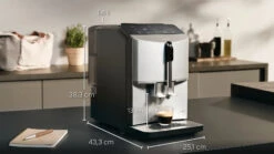 Siemens EQ.300 - Licht Zilver - TF303E01 Met €33 Gratis Koffie -Koffie Korting Winkel Siemens EQ300 koffiemachine TF303E01 licht zilver afmetingen